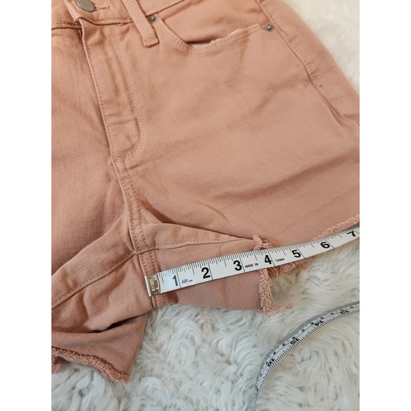 Universal Thread High-Rise Frayed Hem Short Size 6 Beige Pink Casual Summer Wear - Picture 7 of 7